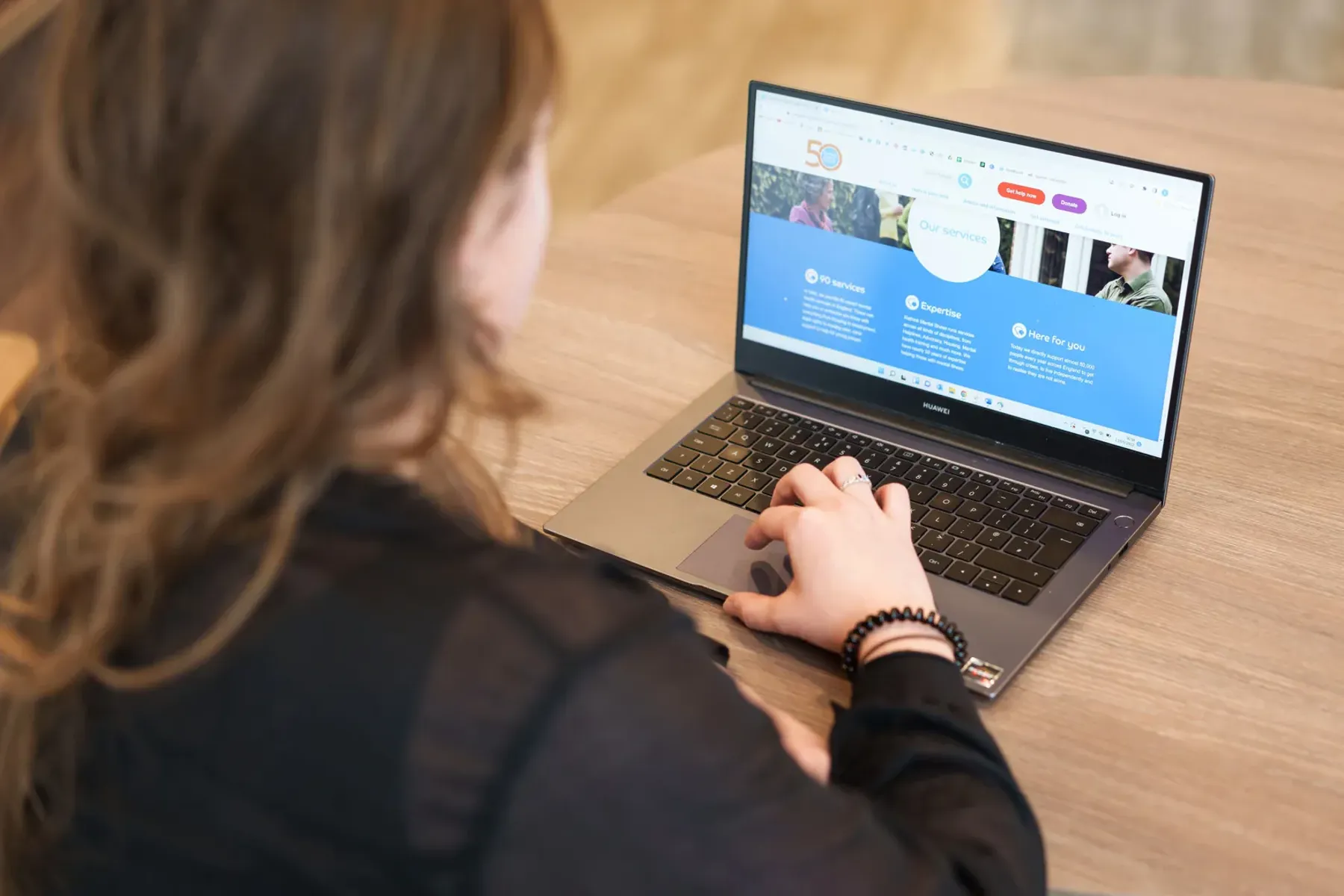 Crisis support and self-help guides